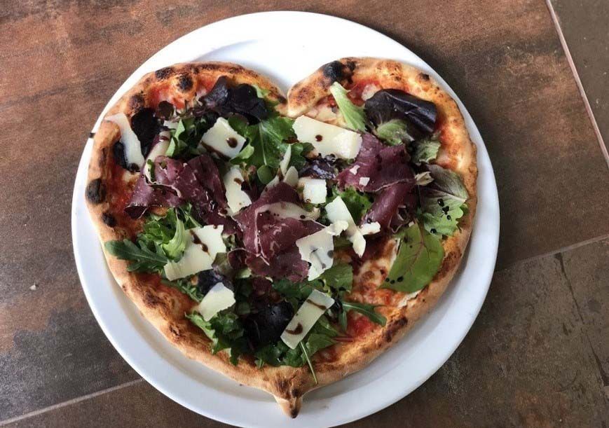Pizza Cecina forme de coeur